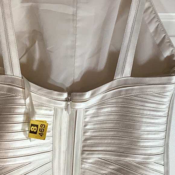 🌺BCBGMAXAZIA SLIMMING BANDAGE DRESS - Picture 7 of 14